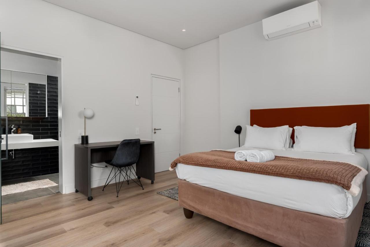 36 Buiten Street Luxury House *